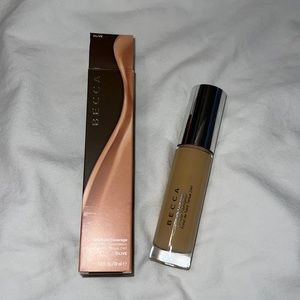 Becca Ultimate coverage 24hr foundation